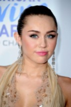 LOS ANGELES, CA - DECEMBER 09: Singer Miley Cyrus arrives at the American Giving Awards Presented By Chase at Dorothy Chandler Pavilion on December 9, 2011 in Los Angeles, California. (Photo by Frazer Harrison/Getty Images)